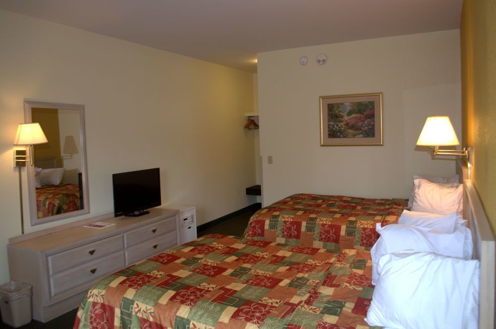 Budget Host Inn Sandusky Ngoại thất bức ảnh