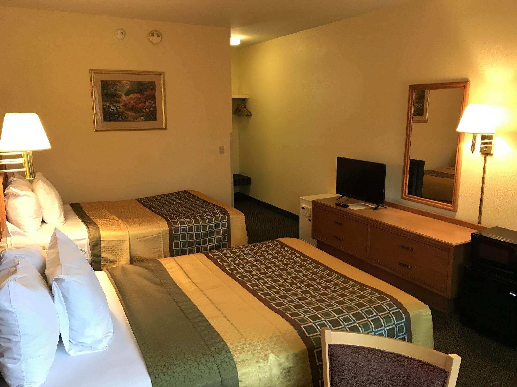 Budget Host Inn Sandusky Ngoại thất bức ảnh